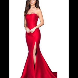 Looking for this dress in red or black 4 or 6